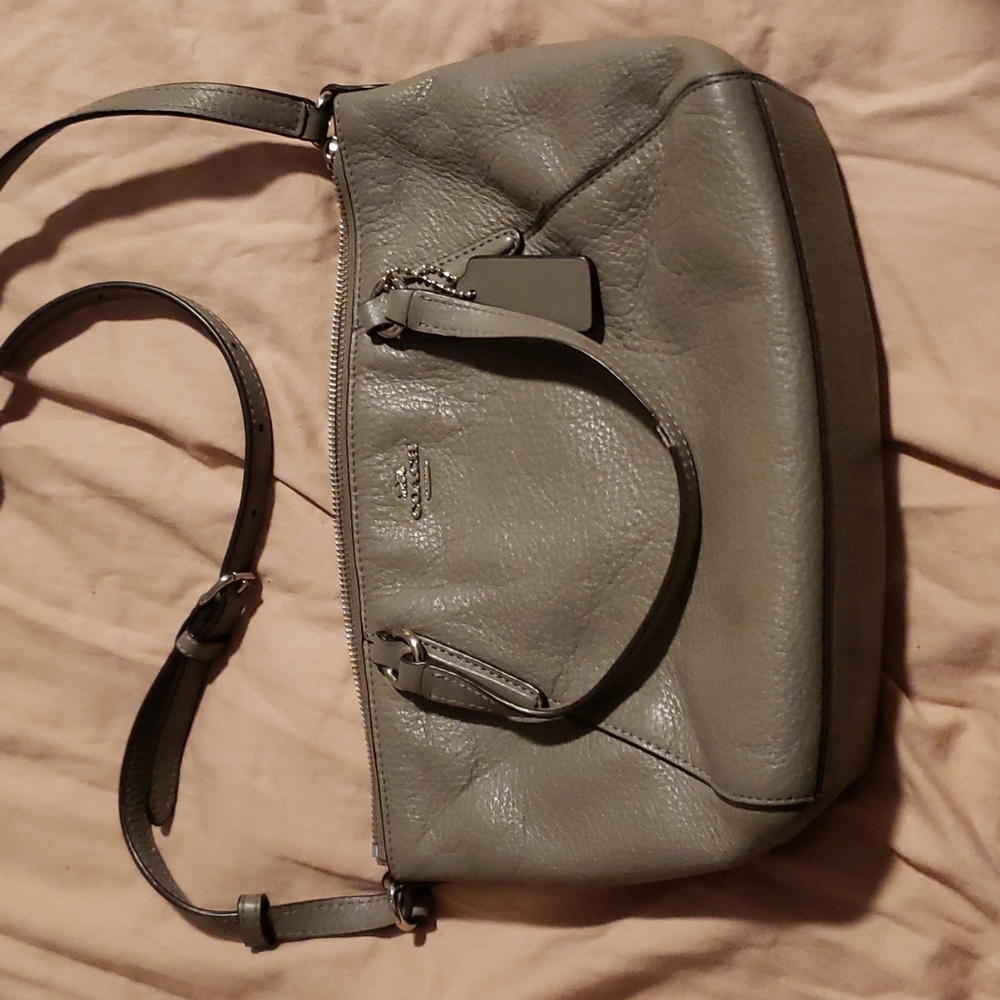 Coach messenger